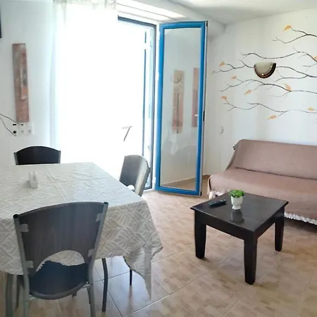 Laggada House